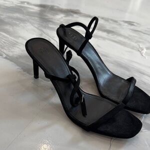 Elegant Black Heeled Sandals